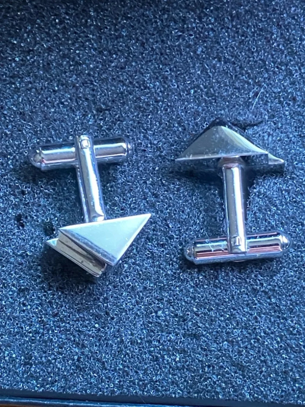 Vintage Hickok Men's Minimalist Silver-Tone Triagle Cufflinks 1950s-60s
